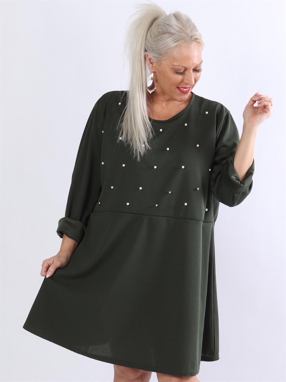 Diana - Klänning med pärlor och knä